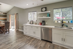 Fridge, microwave, stovetop, dishwasher - Hot Tub & Fire Pit: Rockport Vacation Rental! (Rockport)