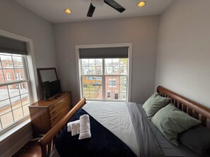 2 Schlafzimmer, Bügeleisen/Bügelbrett, Reisekinderbett, kostenloses WLAN