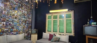 centered, cosy,  friendly, safe, unique and fun