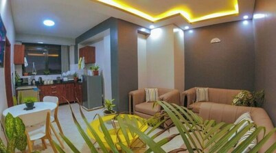 A stylish 3 bedroom condo Wi-Fi & Netflix