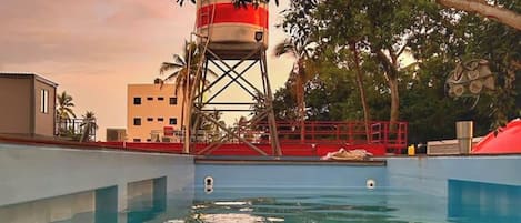 Piscine extérieure