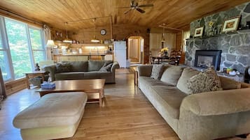 Télévision, cheminée