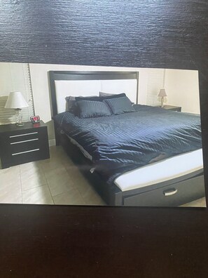4 bedrooms, desk, iron/ironing board, free WiFi