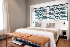 In-room safe, free WiFi, bed sheets - Niu Beach Hotel Moorea (Moorea-Maiao)