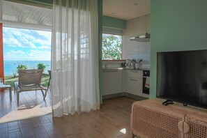 Private kitchen - Niu Beach Hotel Moorea (Moorea-Maiao)