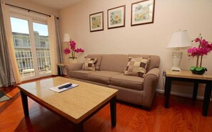 TV, fireplace, DVD player - Summer Bayview Escape – 2BR Retreat (Ocean City)