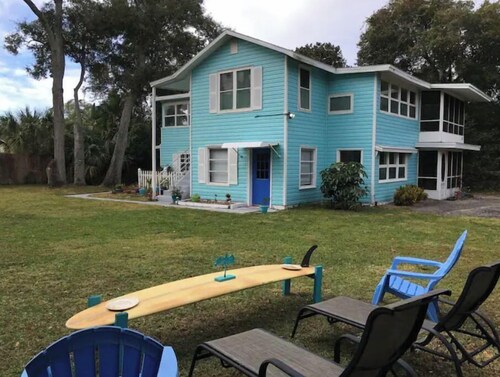 History House of Holly Hill Daytona- 109& up. US History theme.