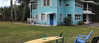 History House of Holly Hill Daytona- 109& up. US History theme.