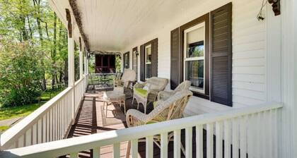 Pittsburg Vacation Rental ~ 1 Mi to Lake Francis!