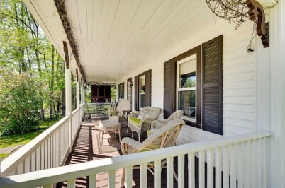 Pittsburg Vacation Rental ~ 1 Mi to Lake Francis!
