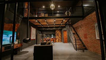 1 habitación, cubrecamas, tabla de planchar con plancha y wifi gratis