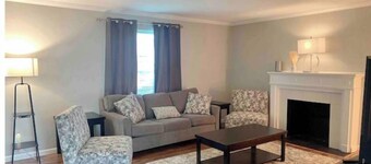 Delightful Cottage by Clayton