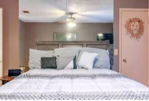 2 chambres, fer et planche à repasser, accès au Wi-Fi (inclus)