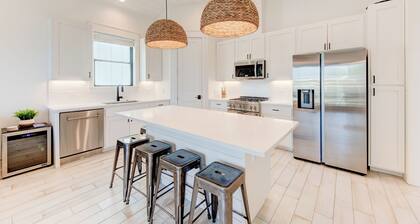 Modern Luxury Villa in Prime Port A - Private Pool, Golf Cart, Ocean Views!