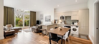 Family Serviced Apartment in Surrey