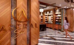 Spa - Waterfront Paradise 20 steps from back deck to pool and lake with free Wi-Fi (Hot Springs)