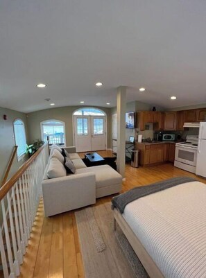1 bedroom, desk, iron/ironing board, free WiFi