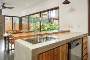 Fridge, microwave, oven, stovetop - Townhome #4 Private Pool & Garden 300Mtrs to Beach (Tamarindo)