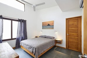 2 bedrooms, desk, travel cot, WiFi