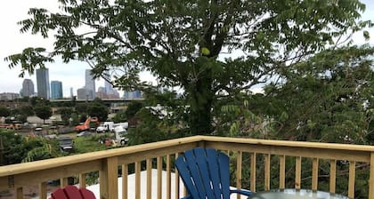 Cozy Alcove Studio Apt w Outdoor deck w NYC Views