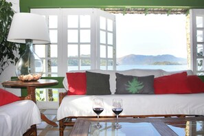Interior - House on the sea in Angra dos Reis, house with sea view (Angra dos Reis)