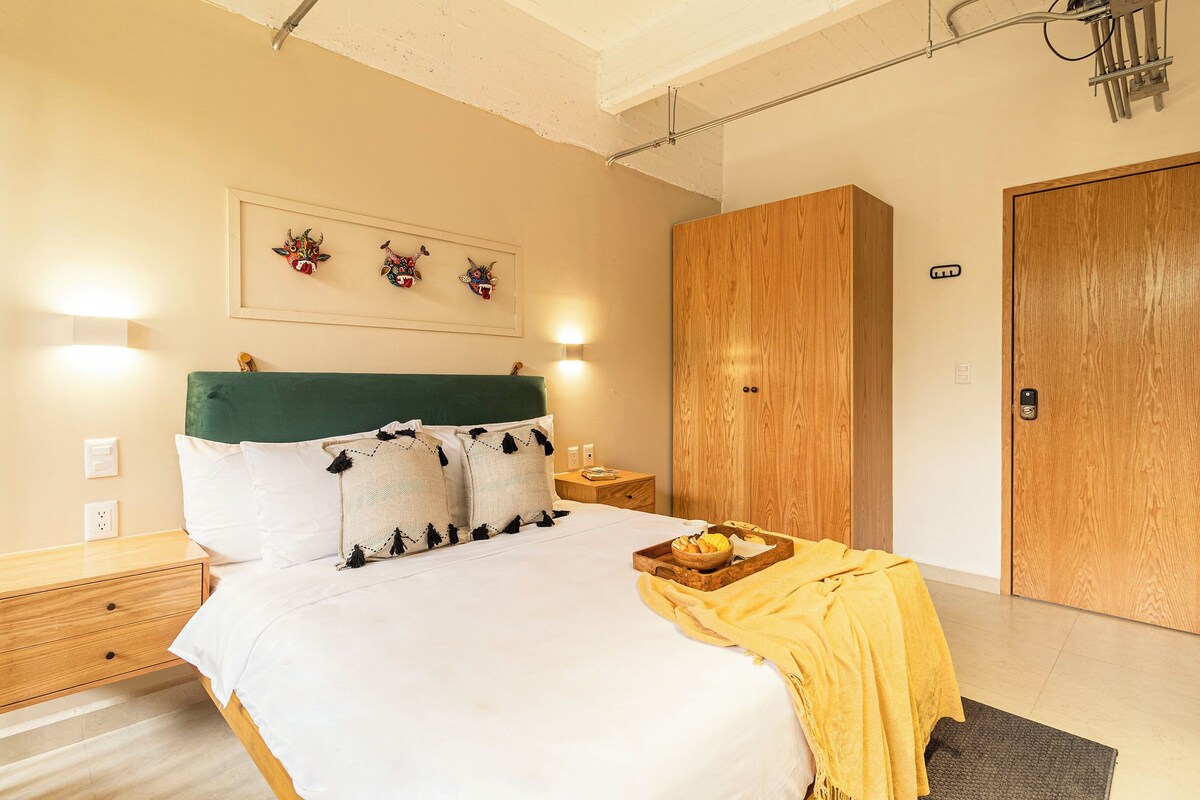 One bedroom Premium Apartment | 1 bedroom, in-room safe, desk, laptop workspace