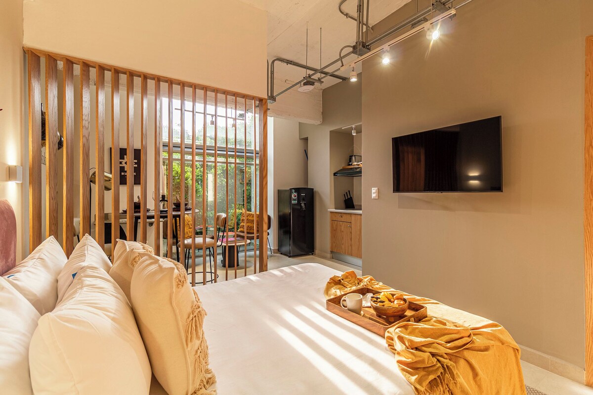 One bedroom apartment with city view | 1 dormitorio, caja fuerte, escritorio
