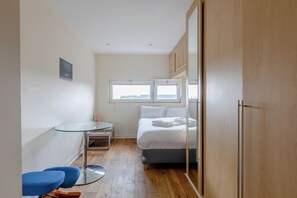 1 bedroom, desk, iron/ironing board, Internet