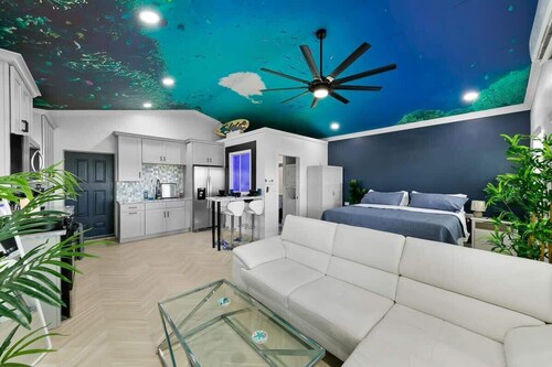 Reef Break Getaway, Long-Term, King Bed, Laundry
