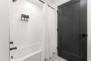 Shower, hair dryer, towels, soap - Luxury Downtown Condo Close to Shops/Eats/Bars (Salt Lake City)