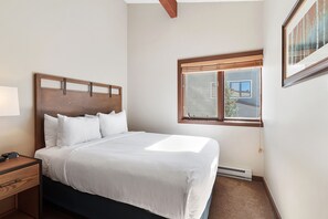 3 habitaciones, tabla de planchar con plancha y wifi gratis 