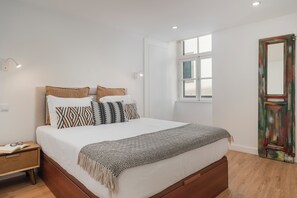 1 chambre, fer et planche à repasser, lit parapluie, Wi-Fi