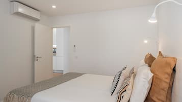 1 bedroom, iron/ironing board, travel crib, WiFi