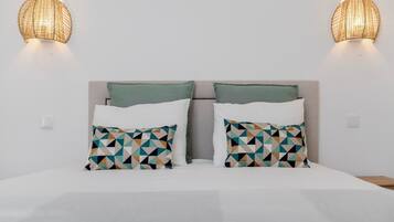 1 bedroom, iron/ironing board, travel crib, WiFi