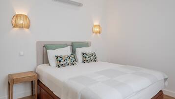 1 bedroom, iron/ironing board, travel crib, WiFi