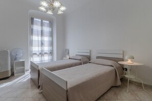 1 bedroom, iron/ironing board, internet, bed sheets