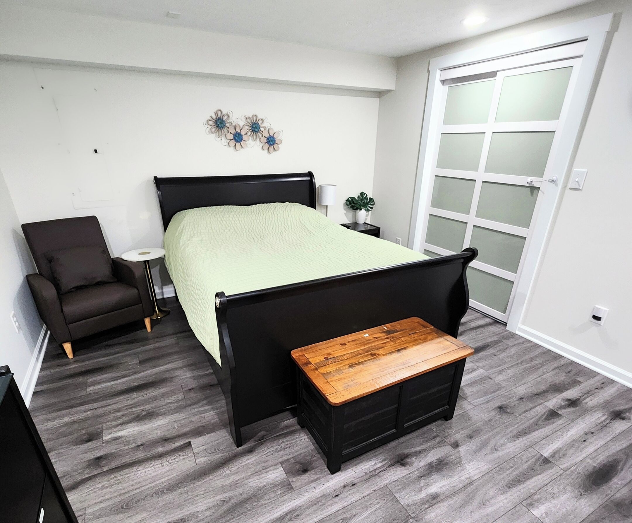 1 bedroom, desk, free WiFi, bed sheets