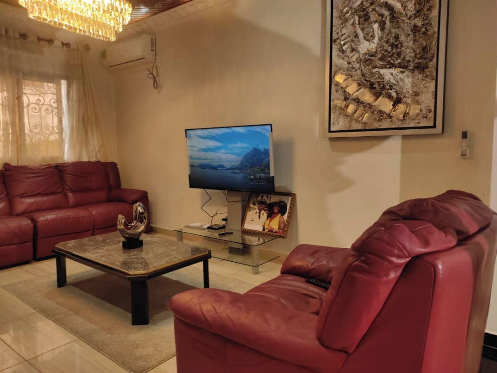 Appartement Moderne Dans Un Espace Verdoyant Et Calme - Jaunde