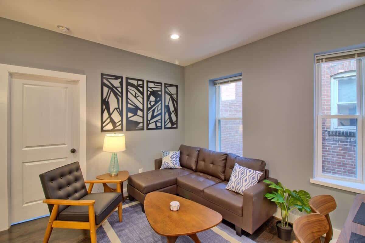 Chic 3br Gem | Tg Park | Patio+yard+w/d+workspace - Saint-Louis, MO