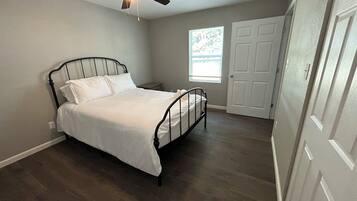 2 bedrooms, bed sheets