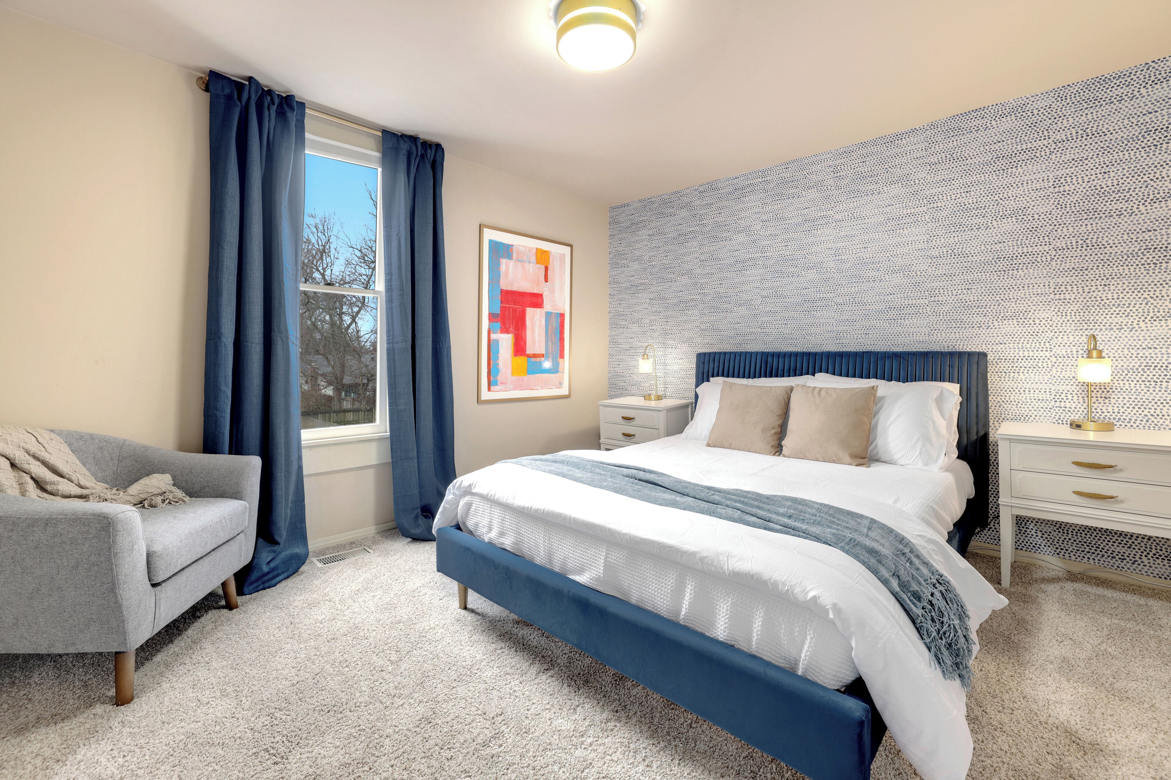 3 soverom, strykejern/-brett, wi-fi og sengetøy