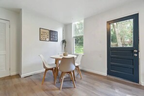 Dining - House for Group stays- Near Sheraton & Downtown - Office Room (Pittsburgh)