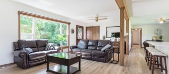 Sunset Views, 330 ft of Sand Bottom Beach & Huge Lawn on Hidden Gem Walker Lake