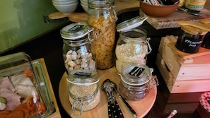 Tägliches inbegriffenes Frühstücksbuffet