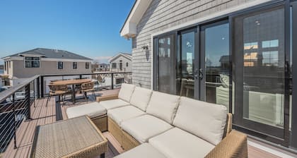 Absolutely stunning! New water front beach house