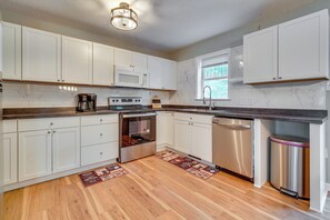 Refrigerador, microondas, parrilla de estufa y lavavajillas 