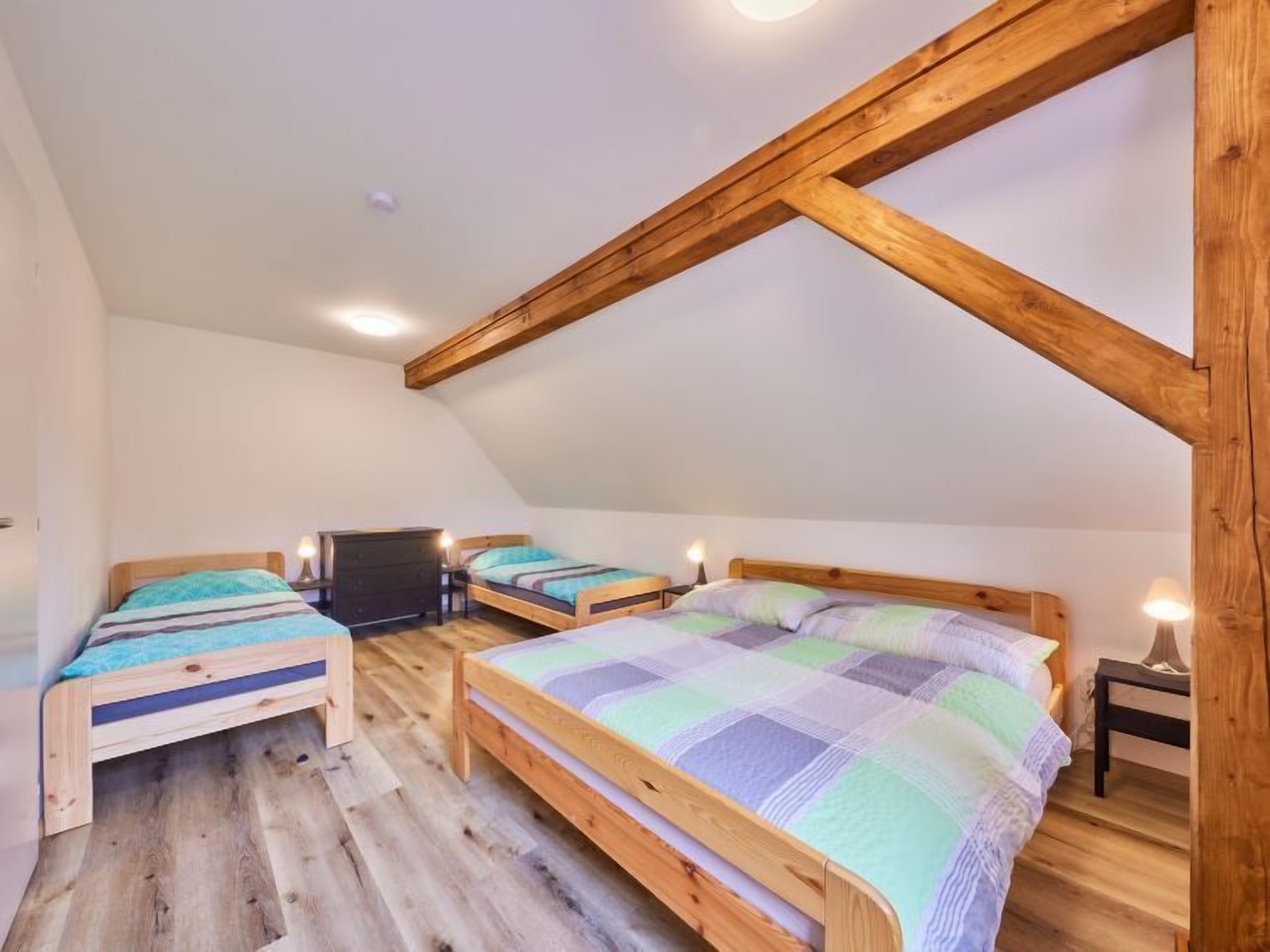 1 sovrum, skrivbord och wi-fi