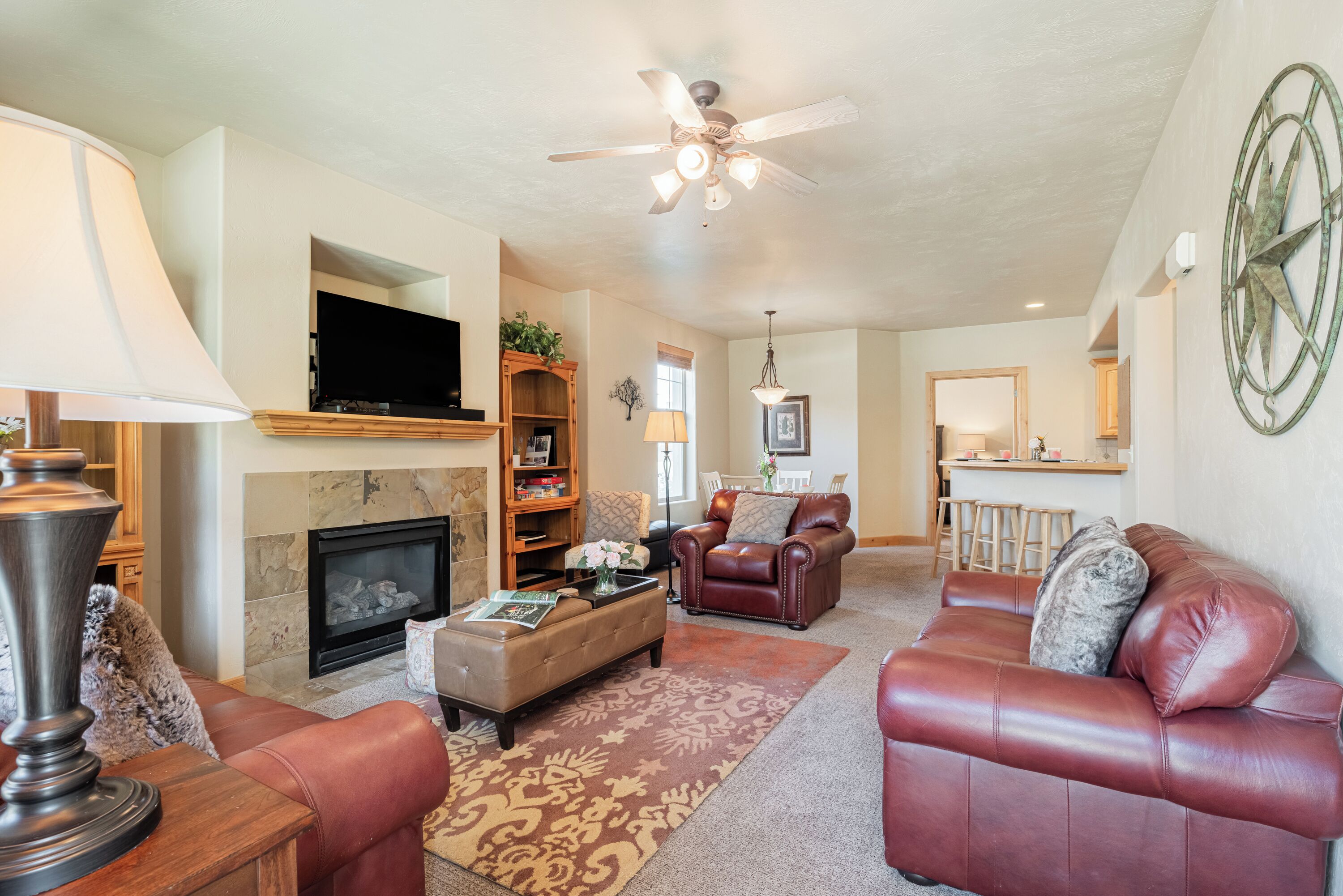 Summer Bliss: Fox Point 1653 - Your Ideal Seasonal Getaway!