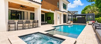 The Immersive Estate at Reunion - Theme Park Inside Your Vacation Home