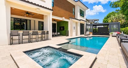 The Immersive Estate at Reunion - Theme Park Inside Your Vacation Home